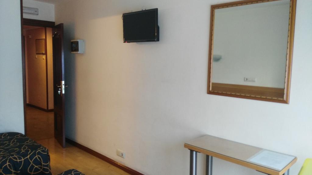 Hospedaje Covadonga Gijón Eksteriør billede